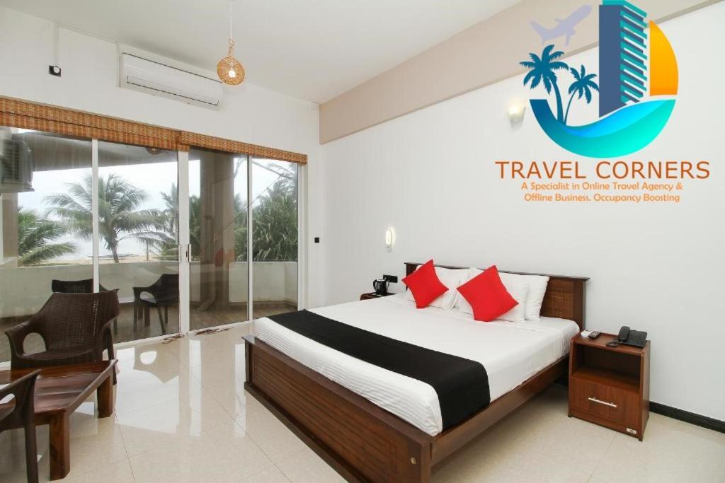 Grace Beach Resort By Travel Corners Negombo Bagian luar foto