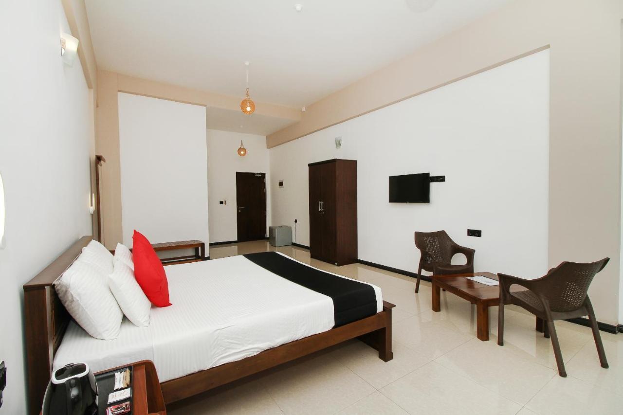 Grace Beach Resort By Travel Corners Negombo Bagian luar foto