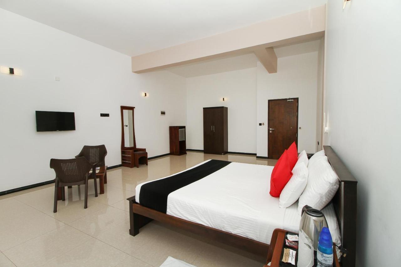 Grace Beach Resort By Travel Corners Negombo Bagian luar foto