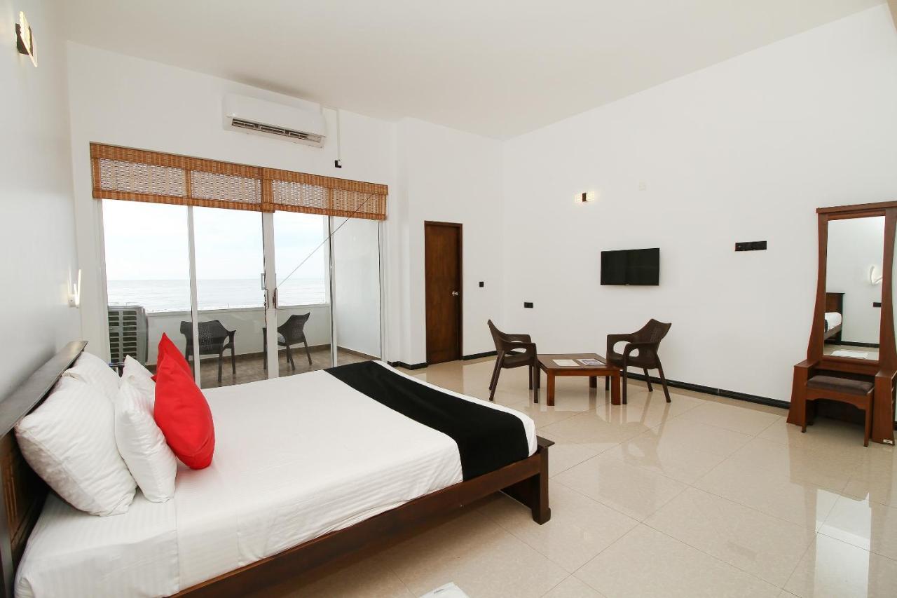 Grace Beach Resort By Travel Corners Negombo Bagian luar foto