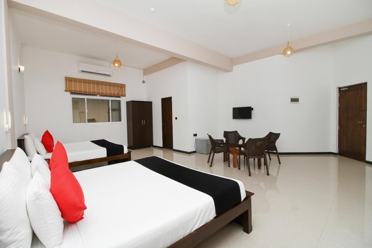 Grace Beach Resort By Travel Corners Negombo Bagian luar foto