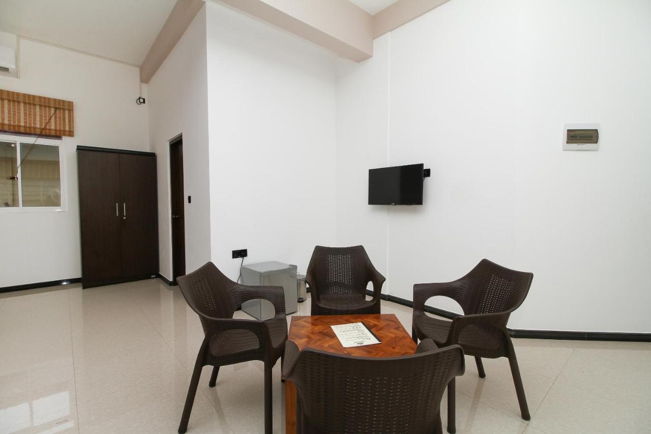 Grace Beach Resort By Travel Corners Negombo Bagian luar foto