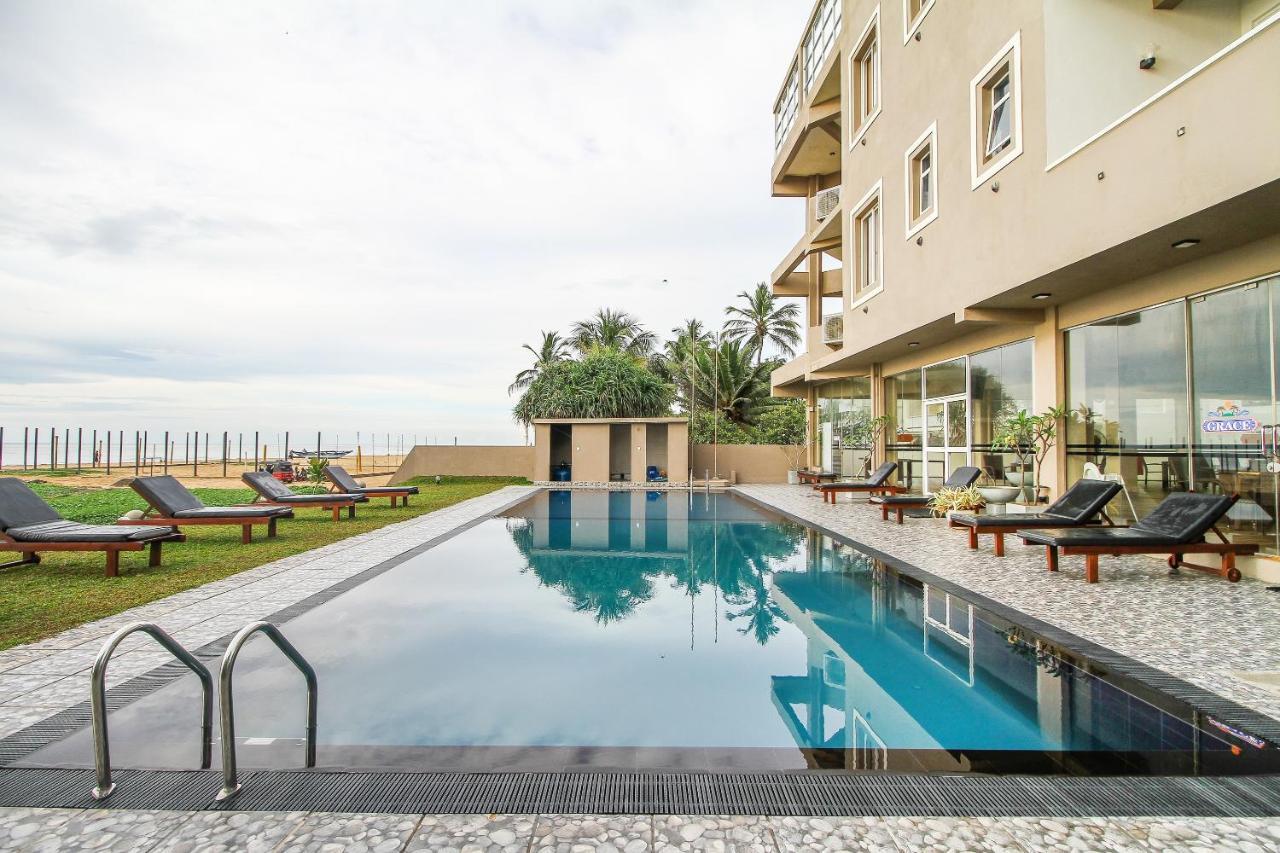 Grace Beach Resort By Travel Corners Negombo Bagian luar foto