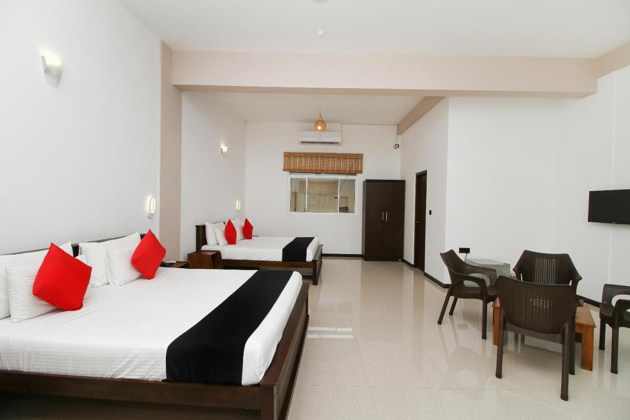 Grace Beach Resort By Travel Corners Negombo Bagian luar foto